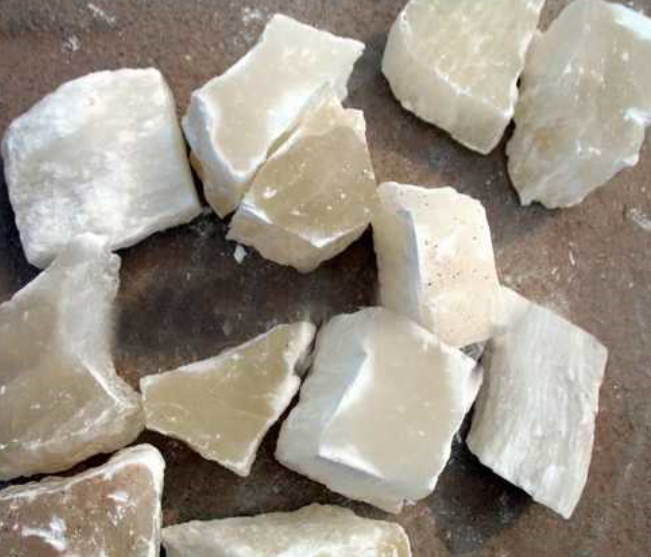 selenite crystals helps relieve sweating, palpitation