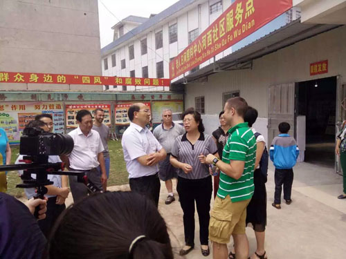 tcm window holds free medical clinic for citizens